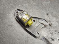 Датчик удара HSRY8E Toyota Avensis Verso