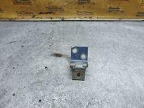 Петля двери задней правой FHU364 Peugeot 607 купить в магазине запчастей бу