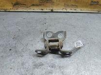 Петля двери передней правой 1ZWD51 Toyota Avensis купить в магазине запчастей бу