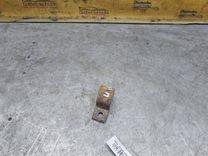 Крепление втулки стабилизатора Y2RTZZ Seat Alhambra купить