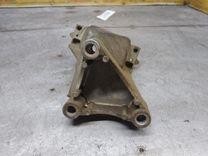 Кронштейн двигателя QM8KFH Peugeot 307