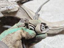 Кулак поворотный правый 7RZBQQ Audi A4 купить в магазине запчастей бу