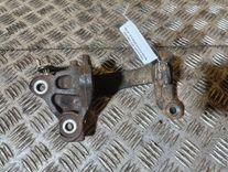 Кронштейн КПП M6DV2X Honda Accord