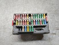 Блок предохранителей L9DKFM Peugeot 406