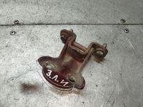 Петля двери задней левой FPDLD8 Mitsubishi Carisma купить