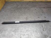 Молдинг стекла двери задней правой внутренний L98V8I Seat Altea - Фото 1