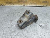 Кронштейн КПП 0K67HK Mitsubishi Carisma - Фото 2