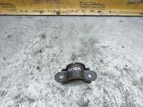 Крепление втулки стабилизатора AXEW0N Ford Fusion