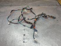 Проводка двери передней правой I3229Q Toyota Avensis