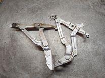 Петля крышки багажника GV3J83 Volkswagen Passat купить