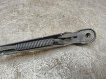 Щеткодержатель задний OY1W4W Citroen Berlingo купить в магазине запчастей бу