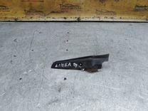 Молдинг стекла лобового BW2YB8 Fiat Linea