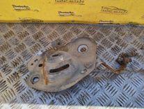 Кронштейн крепления балки подвески PZZ20W Volvo V70 - Фото 3