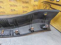 Накладка внутренняя на заднюю панель кузова RFONJB Ford Fusion купить на авторазборке