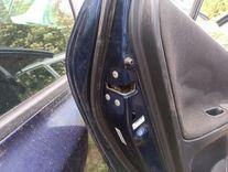 Замок двери задней левой EINM71 Toyota Corolla Verso - Фото 2