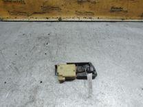 Активатор замка крышки топливного бака 31RB4P Volvo S60