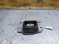 Подушка крепления КПП T9HSK7 Ford Galaxy