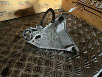 Кронштейн двигателя UYSUKS Audi A6 - Фото 1