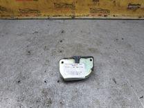 Замок двери задней левой ZBJ8F3 Chrysler Voyager