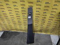 Обшивка стойки центральной правой U36XT8 Audi 80