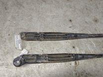 Щеткодержатель (поводок стеклоочистителя, дворник) 9NF5KO Peugeot 406 купить с доставкой