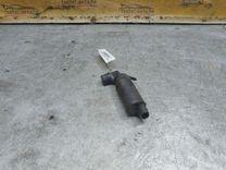 Насос (моторчик) омывателя стекла заднего C61F01 Mitsubishi Carisma купить с доставкой