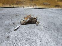 Петля двери передней левой H1068Y Daewoo Leganza