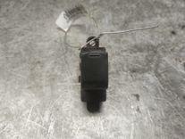 Кнопка стеклоподъемника заднего левого 3R5Y71 Nissan Note