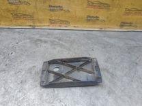 Кронштейн крепления бампера заднего J2FF3P Mercedes C W202 undefined