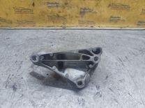Кронштейн КПП 8PUM1T Peugeot 407