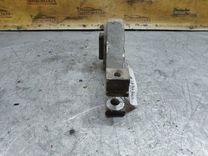 Подушка крепления КПП UP4E47 Opel Corsa купить на авторазборке