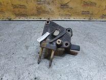 Кронштейн двигателя 74ZQHI Mitsubishi Carisma - Фото 1