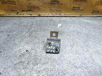 Петля двери задней левой LL4L8K Peugeot 607 купить с доставкой