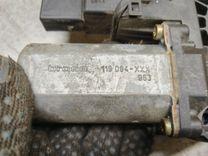 Моторчик стеклоподъемника задний правый B3OBA8 Volkswagen Passat - Фото 5