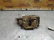 Замок двери передней правой GJU9F2 Nissan Primera - Фото 1