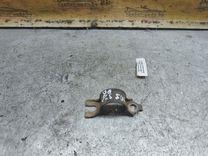 Крепление втулки стабилизатора T890JN Mazda Xedos 6 - Фото 1