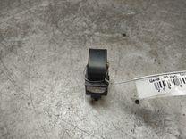 Кнопка стеклоподъемника переднего правого 1271EQ Toyota Avensis