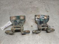 Петля двери задней левой NWM0E4 Mazda 323F - Фото 2