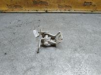 Петля двери задней правой P4RLV3 Skoda Fabia