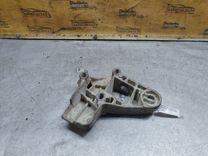 Кронштейн двигателя 3T8ATJ Renault Laguna купить в магазине запчастей бу