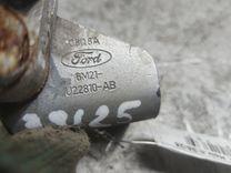 Петля двери передней правой ZIKNK6 Ford Mondeo купить на авторазборке