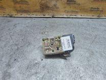 Замок двери передней правой MO26CB Peugeot 406 - Фото 1