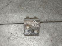 Петля двери задней правой BWU8DO Citroen Xsara Picasso