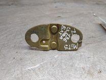 Ответная часть замка багажника 3BZUJE Mitsubishi Carisma - Фото 3