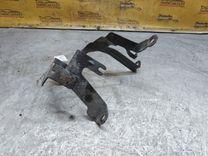 Кронштейн гидроусилителя YESK9F Volkswagen Polo купить