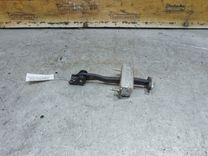 Ограничитель открывания двери задней GD2RLH Ford Focus - Фото 1