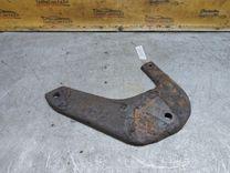 Кронштейн крепления балки подвески H6E1YS Daewoo Nubira