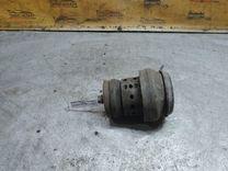 Подушка крепления двигателя P0D54N Volkswagen Golf