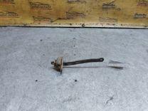 Ограничитель открывания двери передней NEU29M Mitsubishi Carisma купить