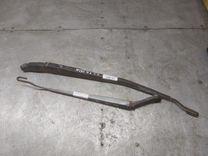 Щеткодержатель (поводок стеклоочистителя, дворник) QLT3U6 Nissan Primera купить